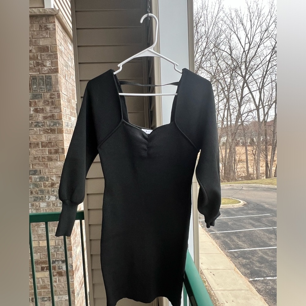 ๐ ๐ฎ๐น Italian Cocktail Black Jersey Long Sleeve Dress - Picture 5 of 10